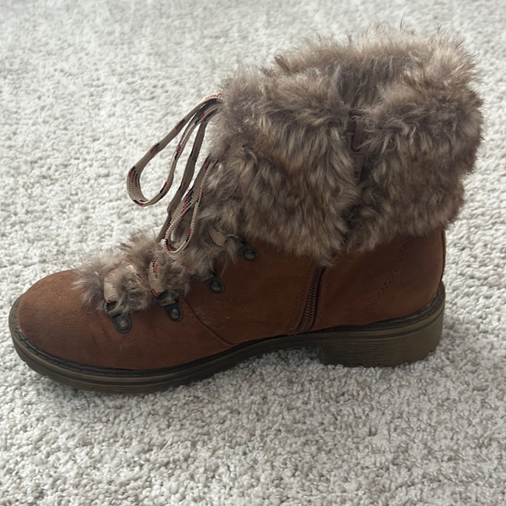Universal Thread Boots - Picture 4 of 7